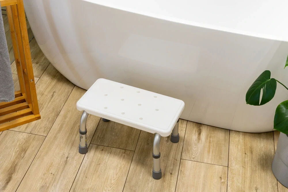 Pomocný schůdek k vaně StepTim, 150 kg