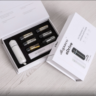 AlfaPureo eDrive – inteligentní difuzér do auta white + 6ks aroma olejů